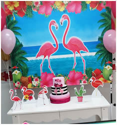 Luan Enfeites - Locação para festa temática slim - Flamingo